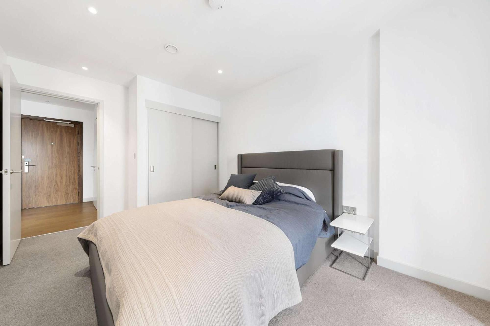 Luxury Modern Flat In *